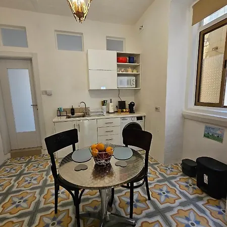 Apartment Dar Garigor *